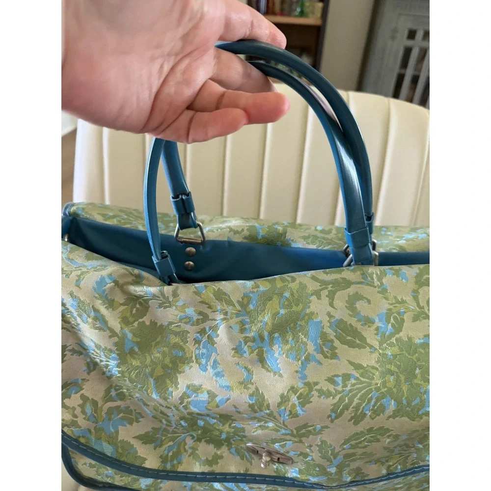 VTG 70s Avon Blue Green Tapestry Sales Rep Carry Case 15